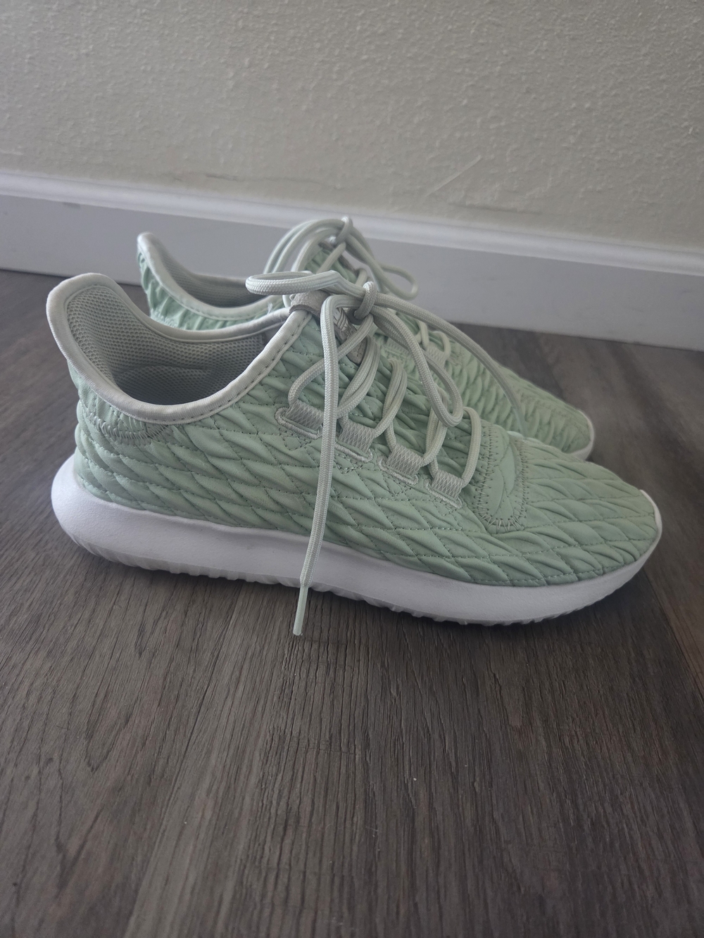 Adidas Originals Tubular Running Sneaker Women’s Sz 7 Shadow Green Mint (BB8867)